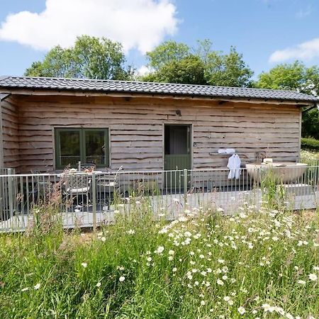 Вилла Birch Banc Retreats - Glyn-Haul, New Enc Decking Лланидлос Экстерьер фото